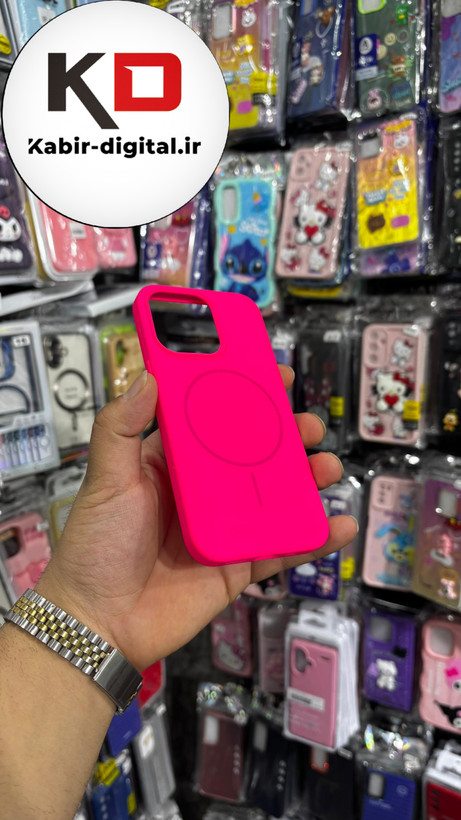 قاب گوشی iPhone 13 Pro آیفون سیلیکونی اورجینال پاک کنی مگ سیف دار Magsafe درجه یک زیربسته صورتی جیغ