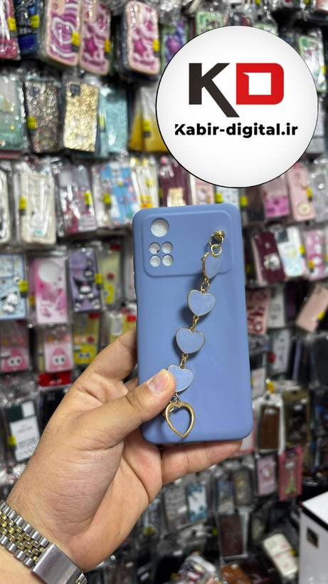 قاب گوشی POCO M4 Pro 5G شیائومی طرح سیلیکونی لاکچری دستبندی زنجیری قلبی آویزدار محافظ لنز دار فیلی