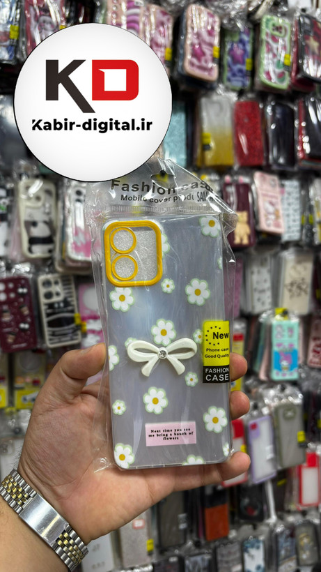 قاب گوشی Galaxy A06سامسونگ Brush Case طرح پاپیون و گل بابونه محافظ لنز دار