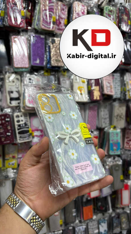 قاب گوشی Galaxy A06سامسونگ Brush Case طرح پاپیون و گل بابونه محافظ لنز دار