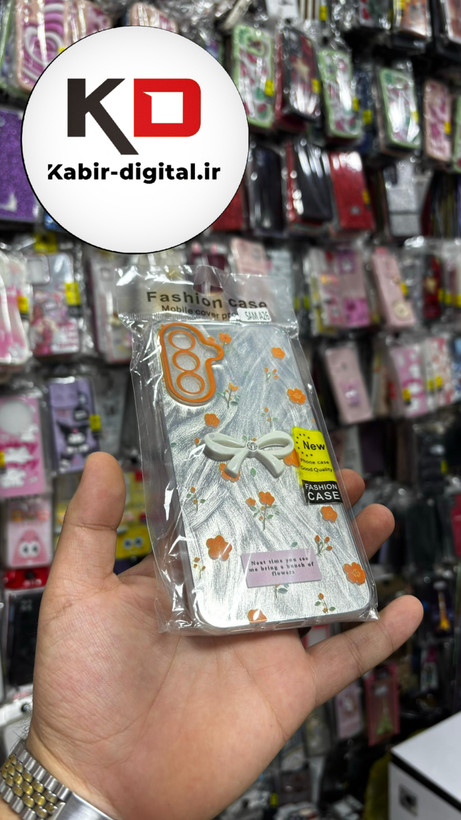 قاب گوشی Galaxy A26/A16سامسونگ Brush Case طرح پاپیون و گل نارنجی محافظ لنز دار
