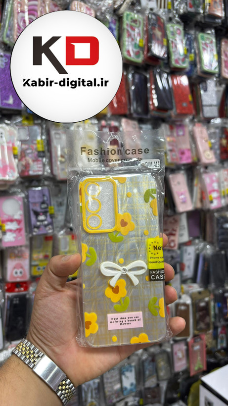 قاب گوشی Galaxy A26/A16سامسونگ Brush Case طرح پاپیون و گل زرد محافظ لنز دار