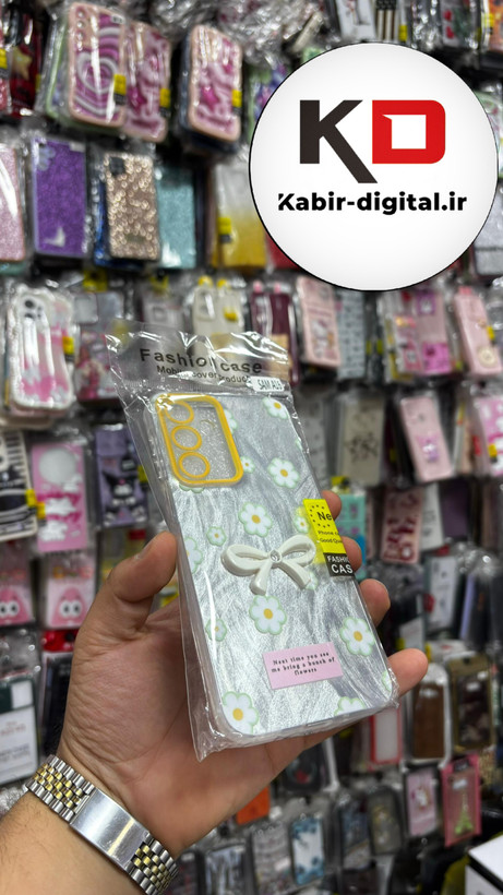 قاب گوشی Galaxy A26/A16سامسونگ Brush Case طرح پاپیون و گل بابونه محافظ لنز دار