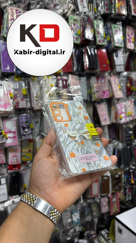 قاب گوشی Galaxy A26/A16سامسونگ Brush Case طرح پاپیون و گل نارنجی محافظ لنز دار