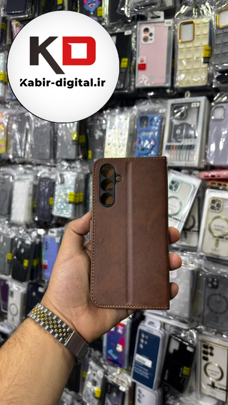 کیف گوشی Galaxy S23 FEسامسونگ چرم مگنتی جاکارتی بند آویز دار قهوه ایی