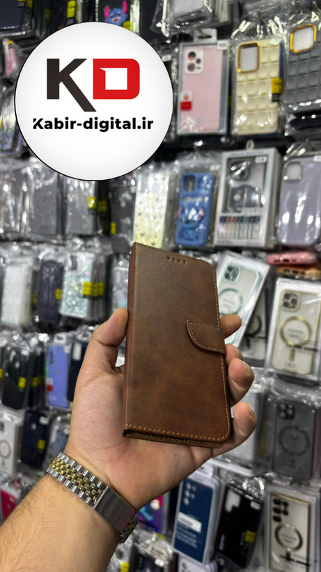 کیف گوشی Galaxy S23 FEسامسونگ چرم مگنتی جاکارتی بند آویز دار قهوه ایی
