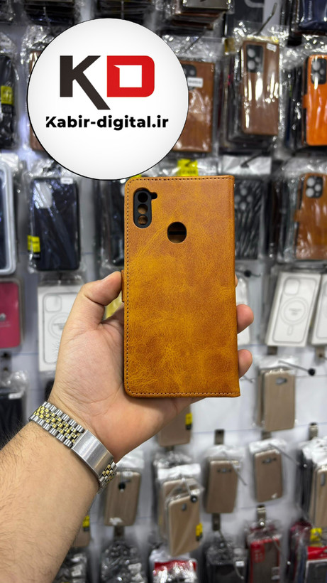 کیف گوشی Galaxy A11 - Galaxy M11 سامسونگ چرم مگنتی جا کارتی دار و بند آوبز دار قهوهای روشن