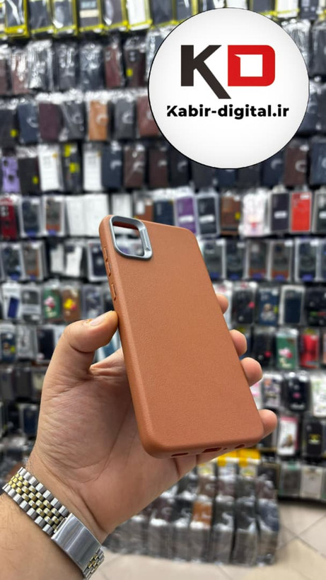 قاب گوشی Galaxy A05سامسونگ لدر دیزاین SOFT Lether Design اسپیگن Spigen سیلیکونی طرح چرم قهوه ایی