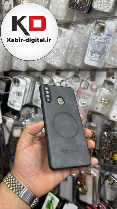 قاب گوشی Galaxy A20s سامسونگ چرمی ژله ای طرح مگ سیف Fierre Shann محافظ لنز دار خاکستری