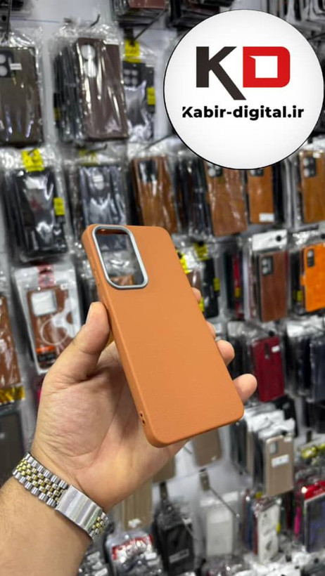 قاب گوشی Galaxy A33 سامسونگ لدر دیزاین SOFT Lether Design سیلیکونی پاپ سوکت دار عروسکی طرح چرم قهوه ایی