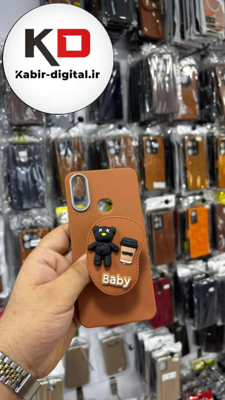 قاب گوشی Galaxy A10s سامسونگ لدر دیزاین SOFT Lether Design سیلیکونی پاپ سوکت دار عروسکی طرح چرم قهوه ایی