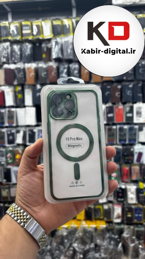 قاب گوشی iPhone 15 Pro Max آیفون اورجینال متال کیس Metal فلزی طرح پشت طلق شفاف مگ سیف دار دور سیلیکونی محافظ لنزدار  سبز تیره