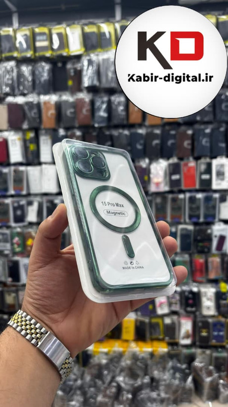 قاب گوشی iPhone 15 Pro Max آیفون اورجینال متال کیس Metal فلزی طرح پشت طلق شفاف مگ سیف دار دور سیلیکونی محافظ لنزدار سبز تیره