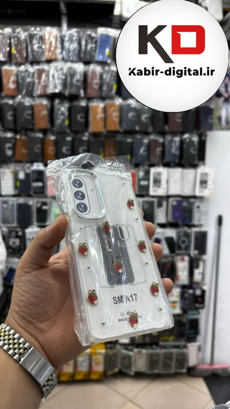 قاب گوشی Galaxy A17 سامسونگ لاکچری شفاف رزینی طرح شاین لنز کرومی طرح توت فرنگی
