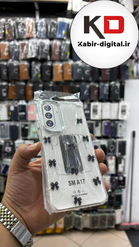 قاب گوشی Galaxy A17 سامسونگ لاکچری شفاف رزینی طرح شاین لنز کرومی طرح پاپیون مشکی