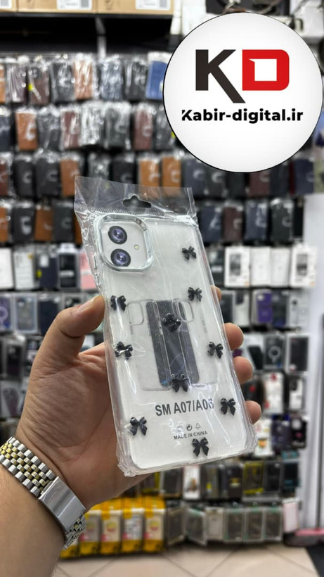 قاب گوشی Galaxy A07 / A06 سامسونگ لاکچری شفاف رزینی طرح شاین لنز کرومی طرح پاپیون مشکی