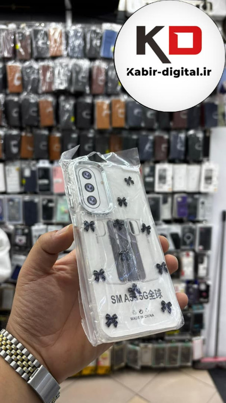 قاب گوشی Galaxy A56 / A36 سامسونگ لاکچری شفاف رزینی طرح شاین لنز کرومی طرح پاپیون مشکی