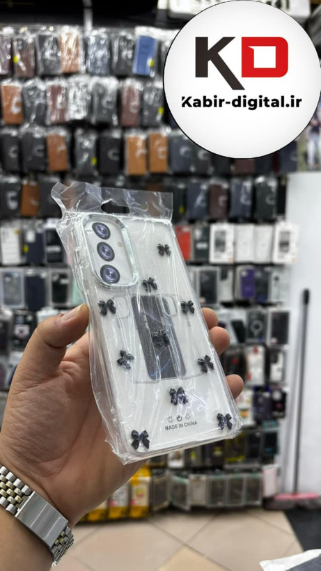 قاب گوشی Galaxy S24 FE سامسونگ لاکچری شفاف رزینی طرح شاین لنز کرومی طرح پاپیون مشکی