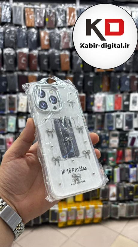 قاب گوشی iPhone 16 Pro Maxآیفون لاکچری شفاف رزینی طرح شاین لنز کرومی طرح پاپیون