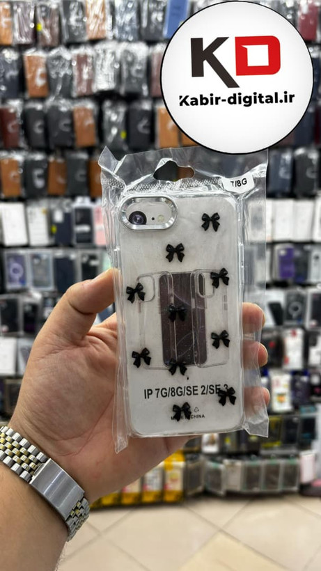 قاب گوشی iPhone 7 / 8 / SE آیفون لاکچری شفاف رزینی طرح شاین لنز کرومی طرح پاپیون مشکی