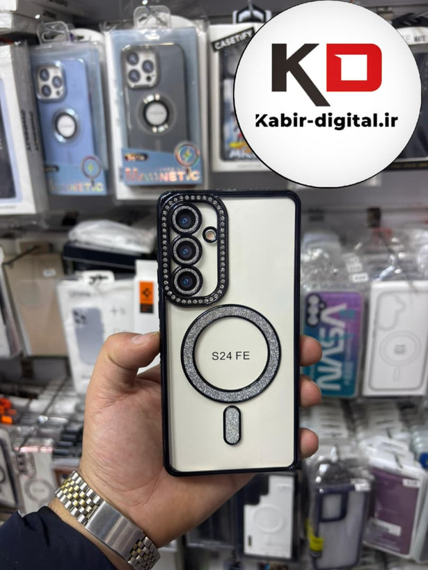 قاب گوشی Galaxy S24 FE سامسونگ الکتروپلیتینگ ژله ای شفاف اورجینال طرح مگ سیف نگین دار شاین محافظ لنز دار مشکی