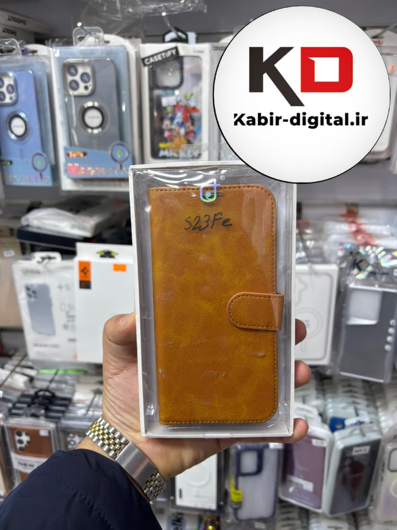 کیف گوشی Galaxy S23 Fe سامسونگ مگنتی طرح چرم کتابی دو تیکه عسلی