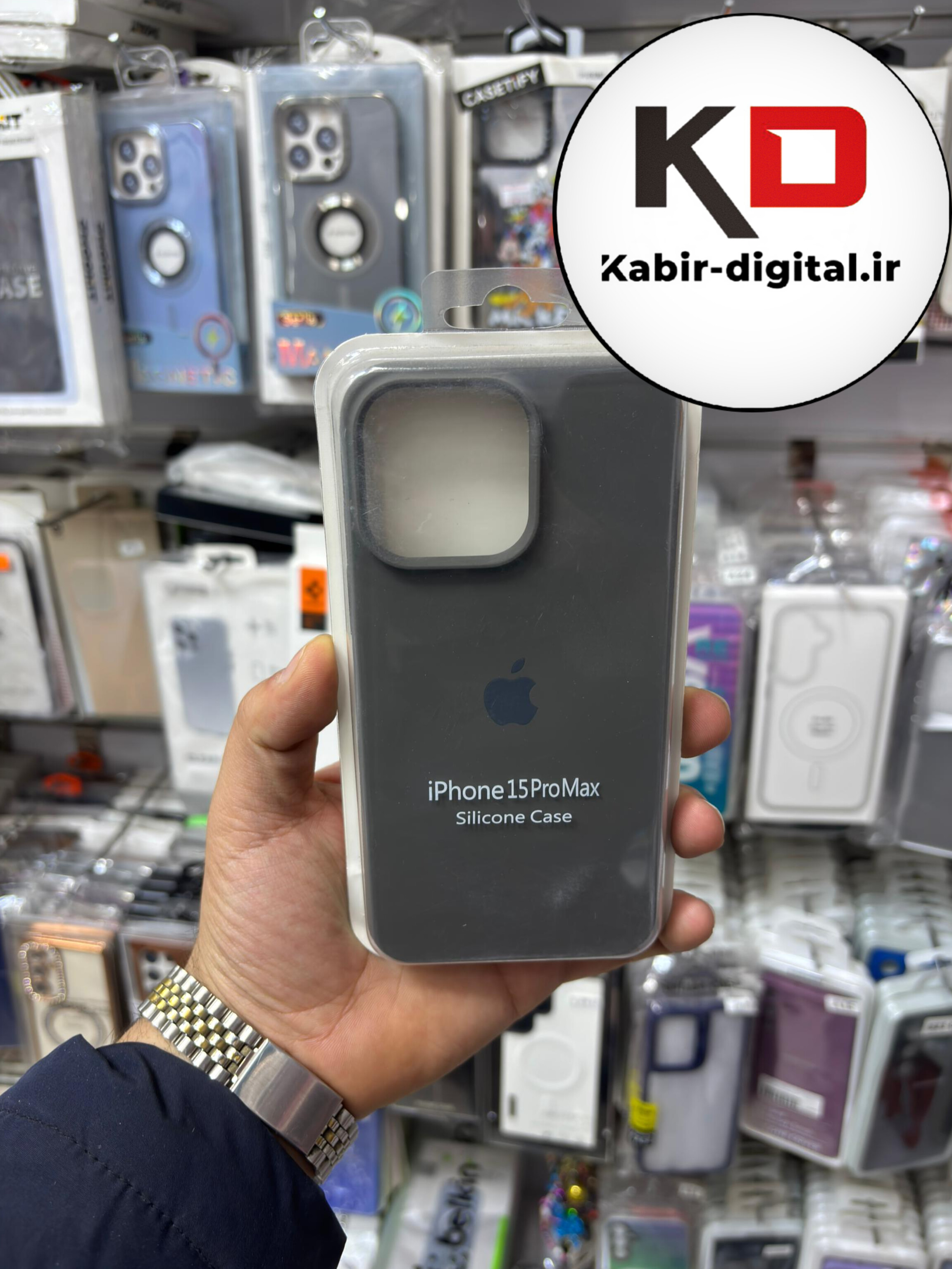 قاب گوشیiPhone 15 Pro max آیفون سیلیکونی اورجینال پاک کنی درجه یک زیربسته خاکی