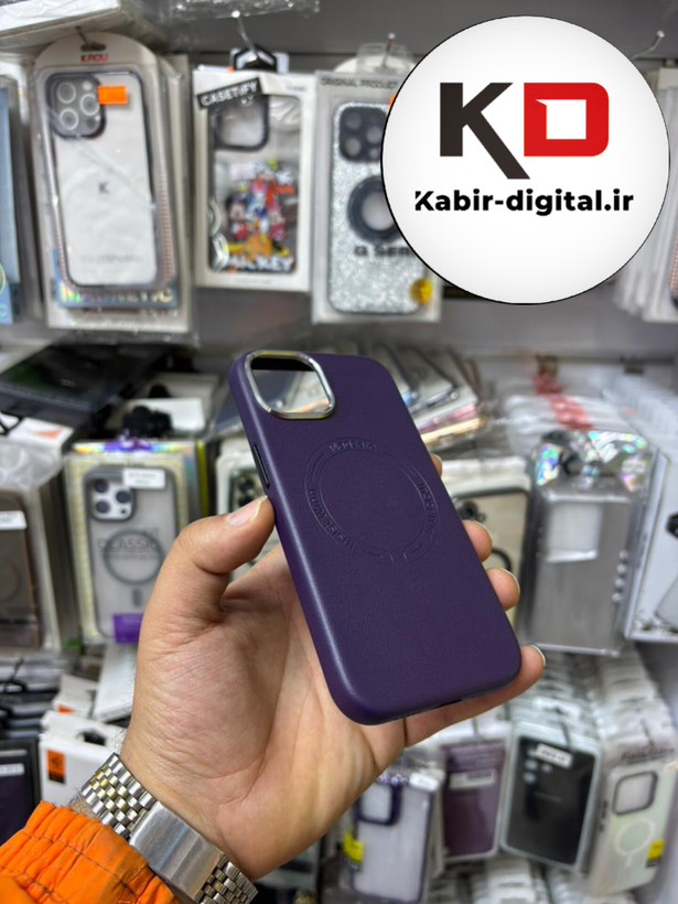 کاور گوشی آیفون iphone 13/14 طرح چرم اورجینال مگ سیف لنز کرومی بنفش