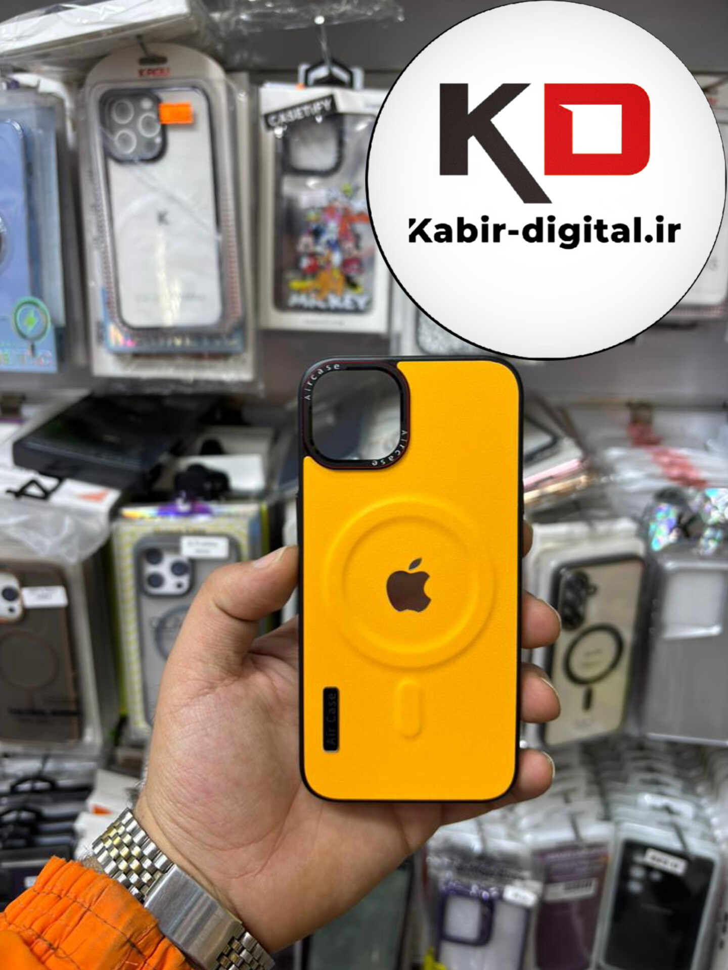 قاب گوشی iPhone 13 آیفون Wood Case دور ایربگ مگ سیف Magsafe اورجینال طرح چرم زرد