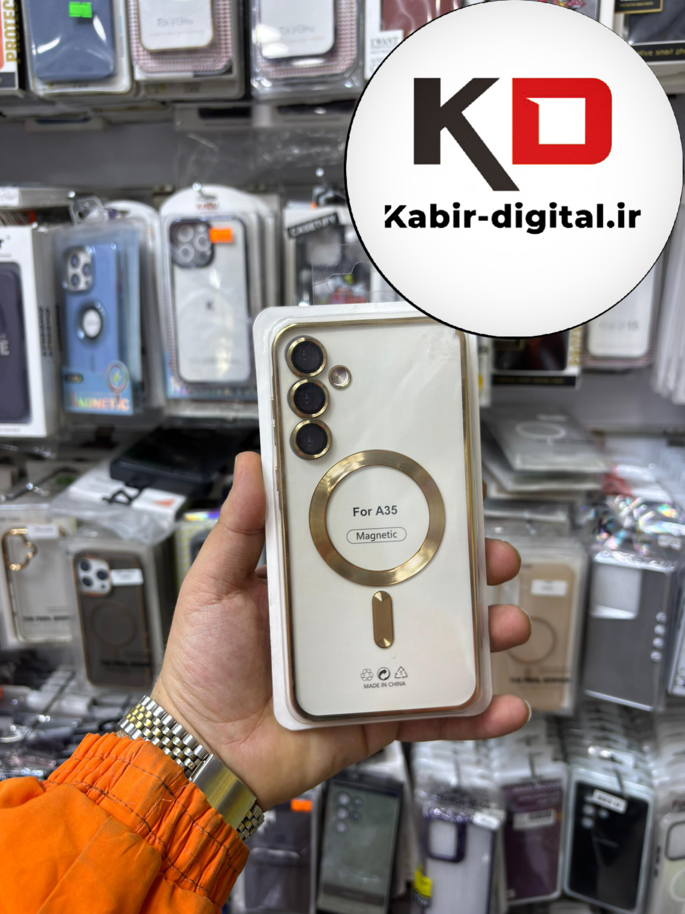 قاب گوشی Galaxy A35 سامسونگ الکتروپلیتینگ ژله ای شفاف اورجینال طرح مگ سیف محافظ لنز دار طلایی