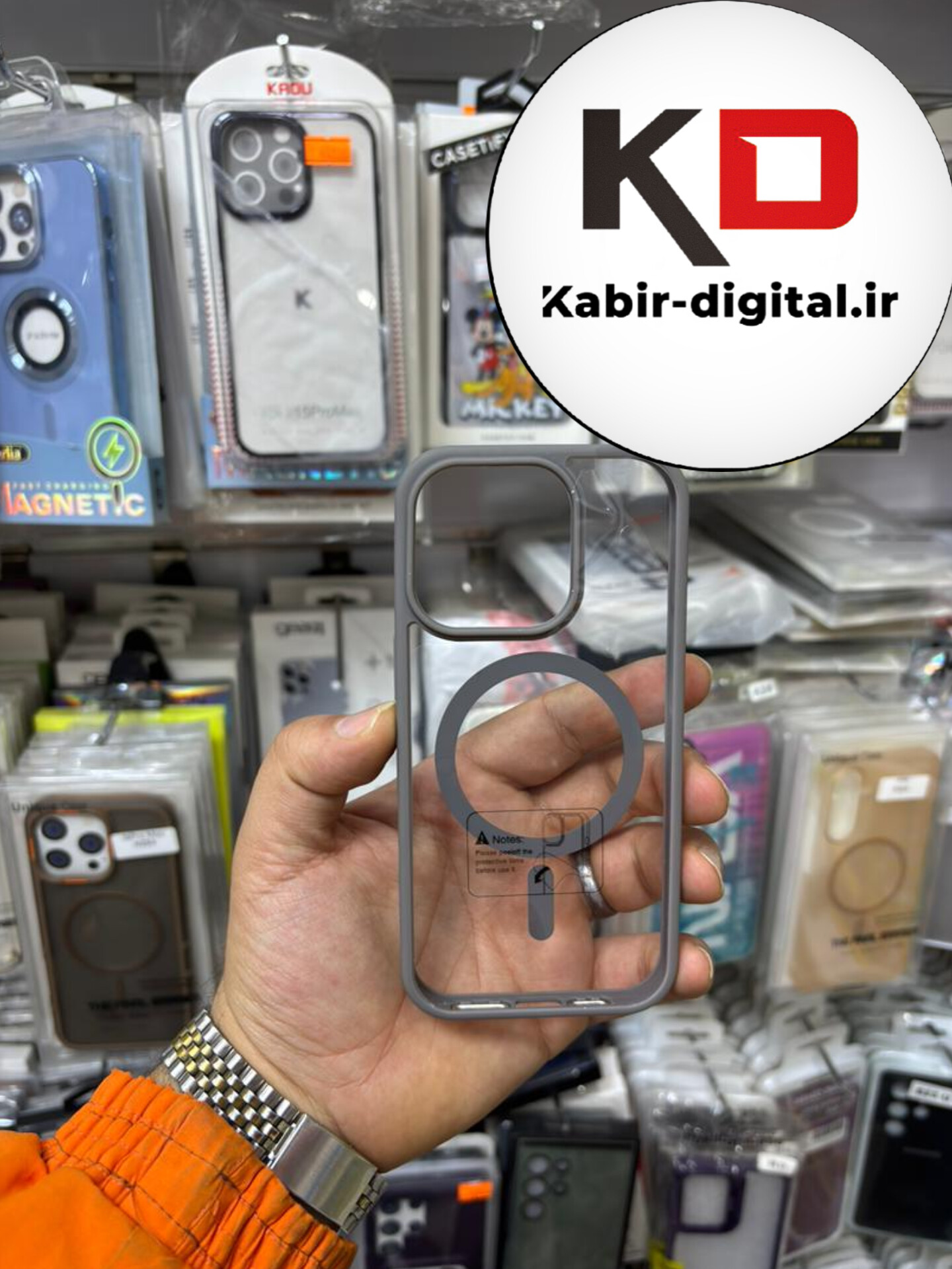 قاب گوشی iPhone 16 pro آیفون اورجینال Spigen شفاف مگ سیف Magsafe اورجینال طوسی