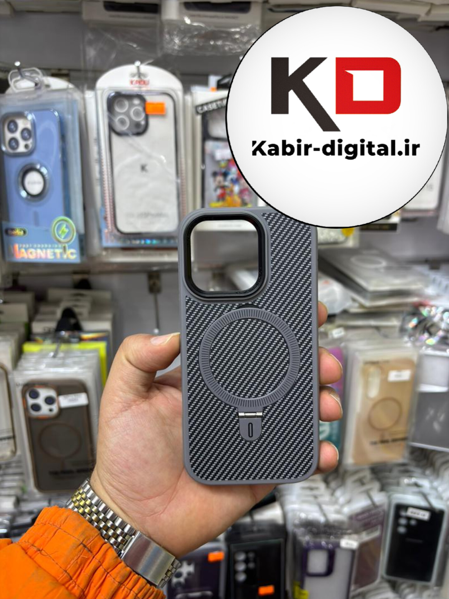 قاب گوشی iPhone 16 Pro آیفون Creative Case طرح کربن مگ سیف فلزی Magsafe اورجینال متال لوکس استندشو طوسی