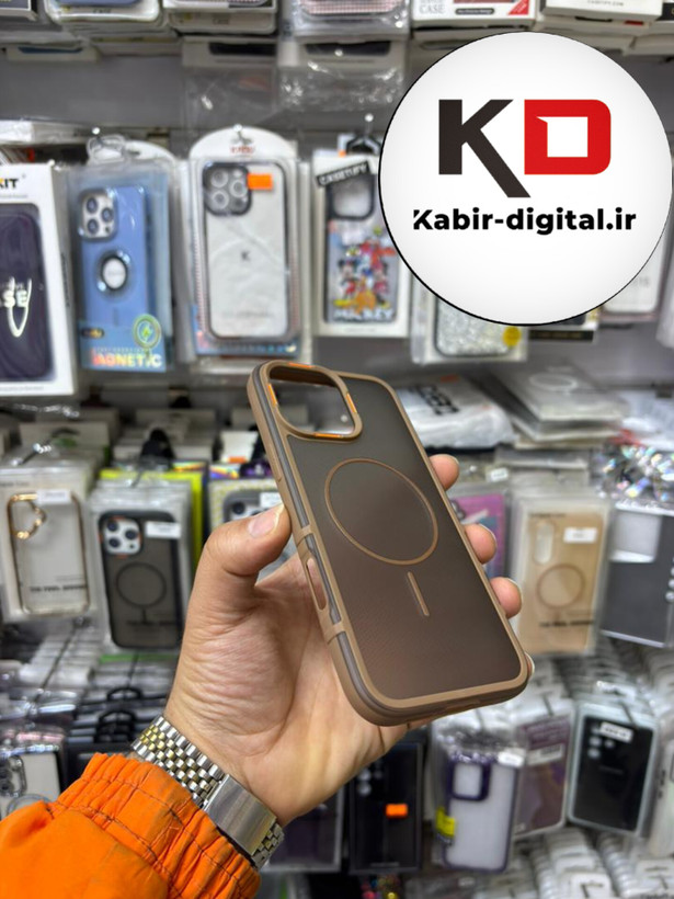 قاب گوشی iPhone 16 Pro Max آیفون پشت مات PC مگ سیف دار اصلی درجه یک یونیک کیس Unique Case اورجینال دور سیلیکونی قهوه ایی