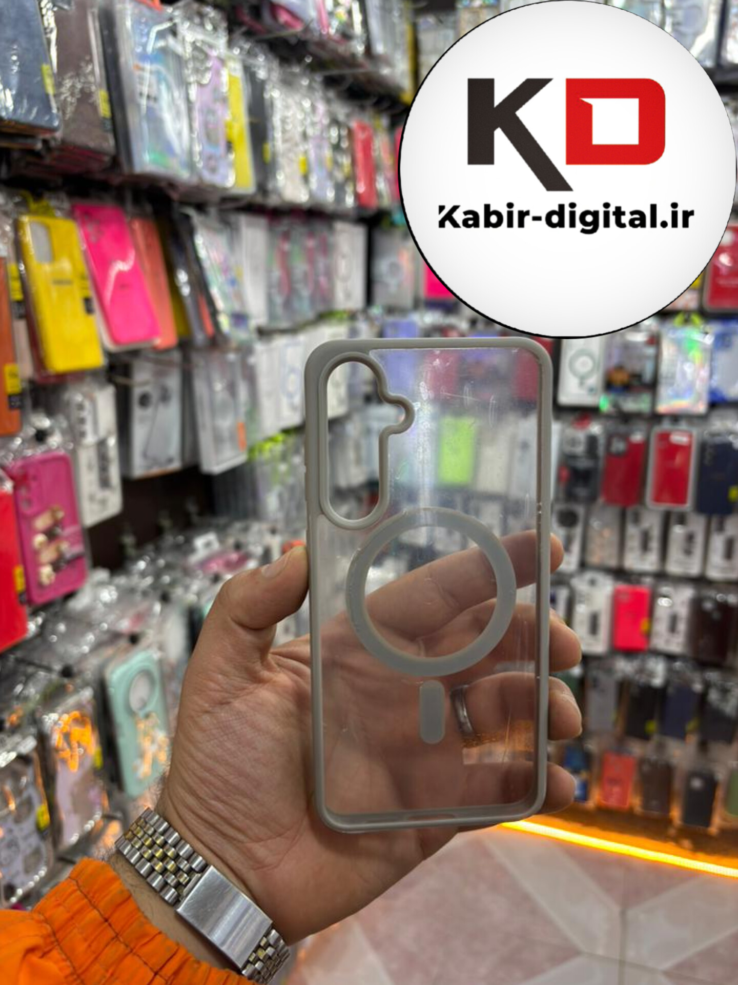 قاب گوشی Galaxy S24 FE سامسونگ اورجینال Magnetic دور ژله ای MagSafe خاکی  (پک دار)