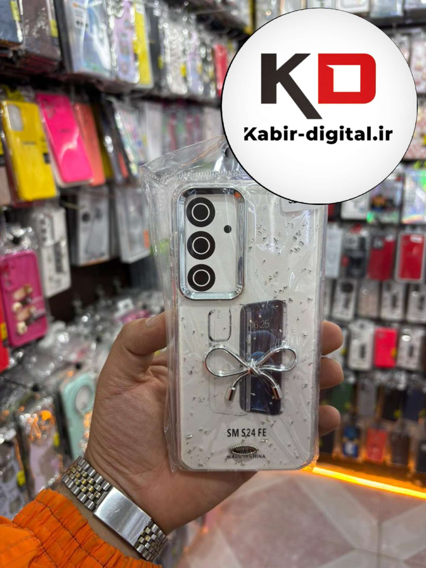 قاب گوشی Galaxy S24 FE سامسونگ لاکچری شفاف رزینی طرح شاین لنز کرومی طرح پاپیون