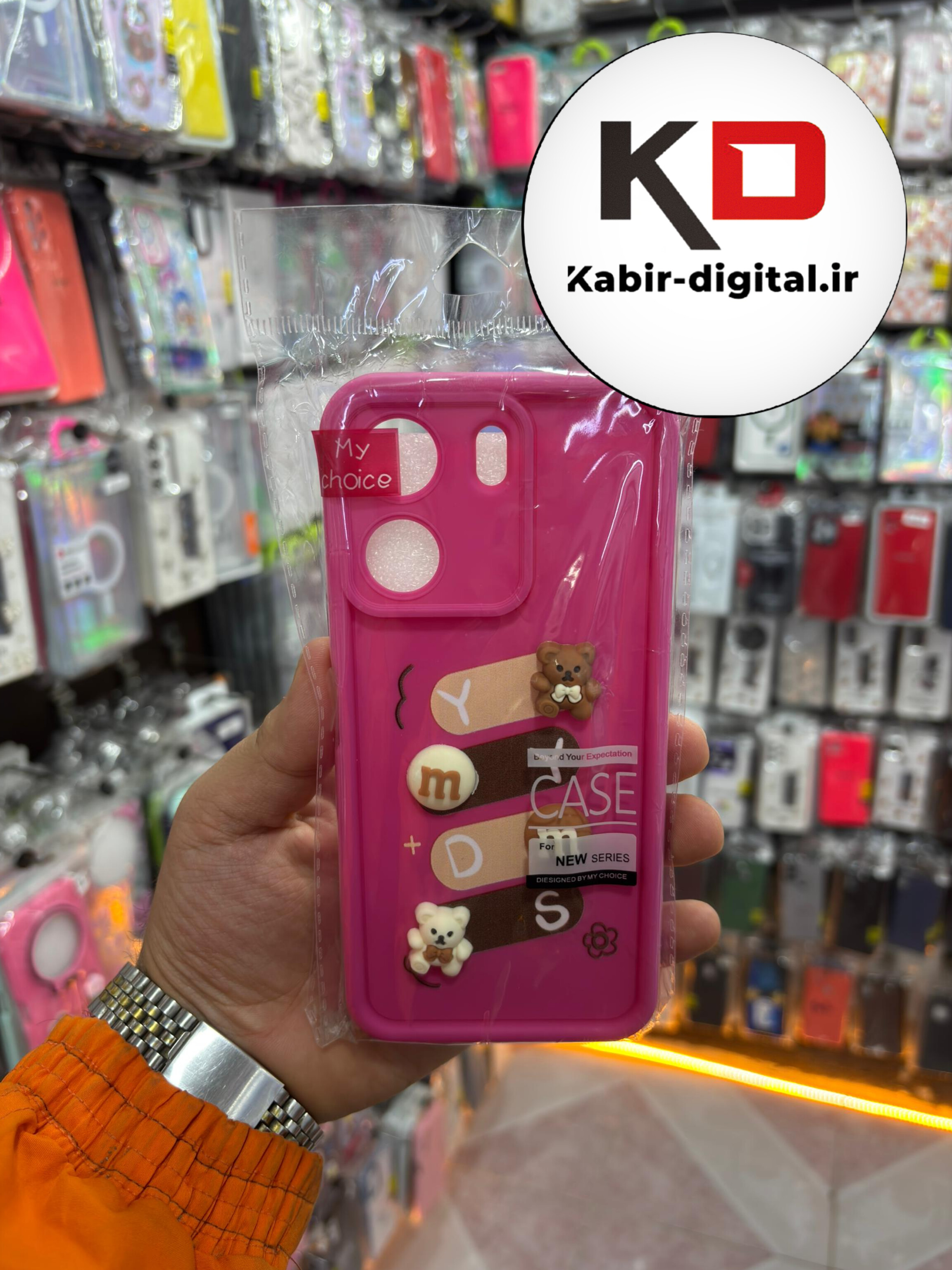 قاب گوشی Redmi 13C / POCO C65 شیائومی طرح سیلیکونی ژله ای سه بعدی برجسته عروسکی COFFEE Baby محافظ لنز دار صورتی