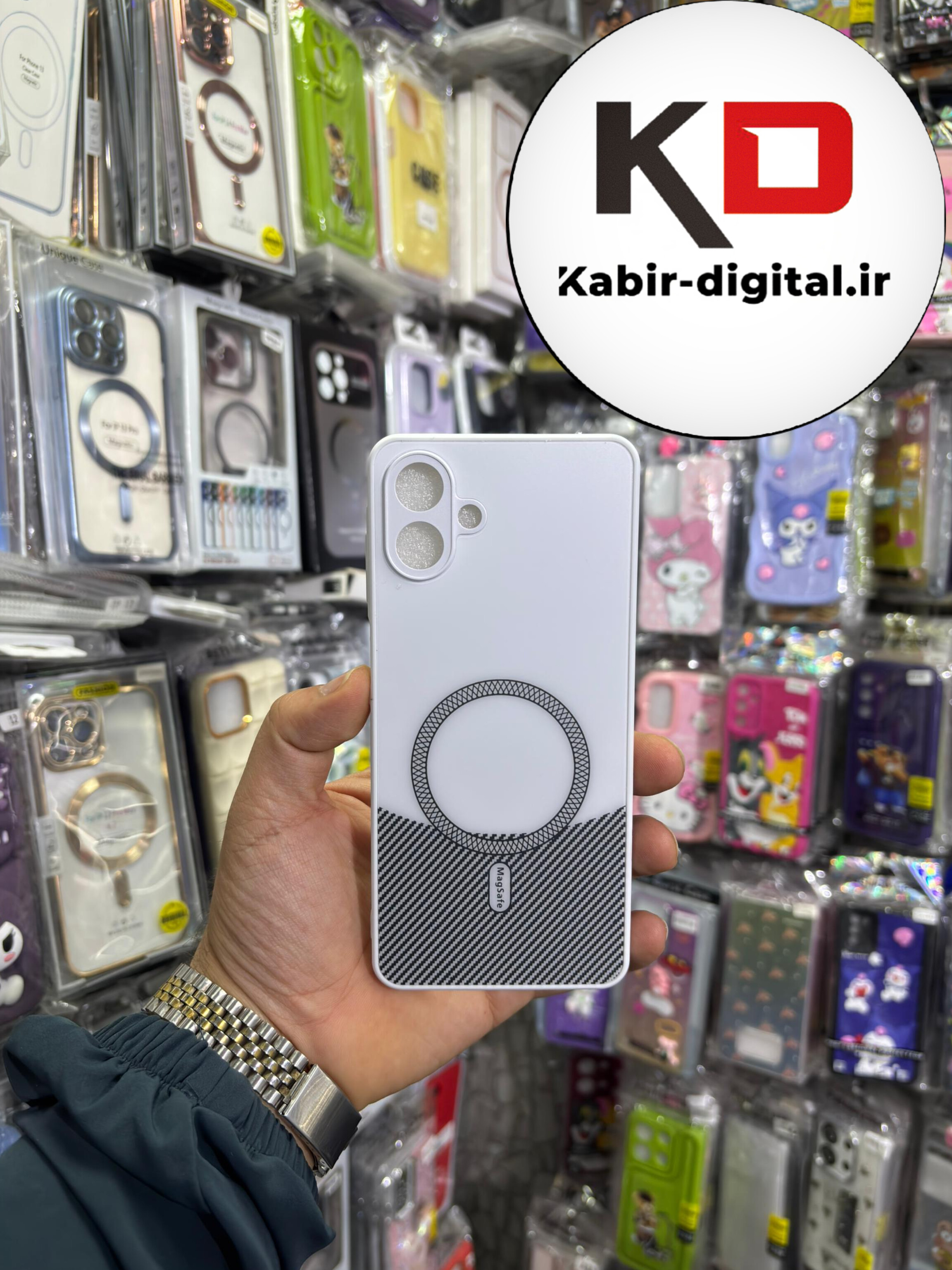 قاب گوشی Galaxy A07 سامسونگ کربن طرح مگ سیف فلزی Magsafe لوکس محافظ لنز دار
