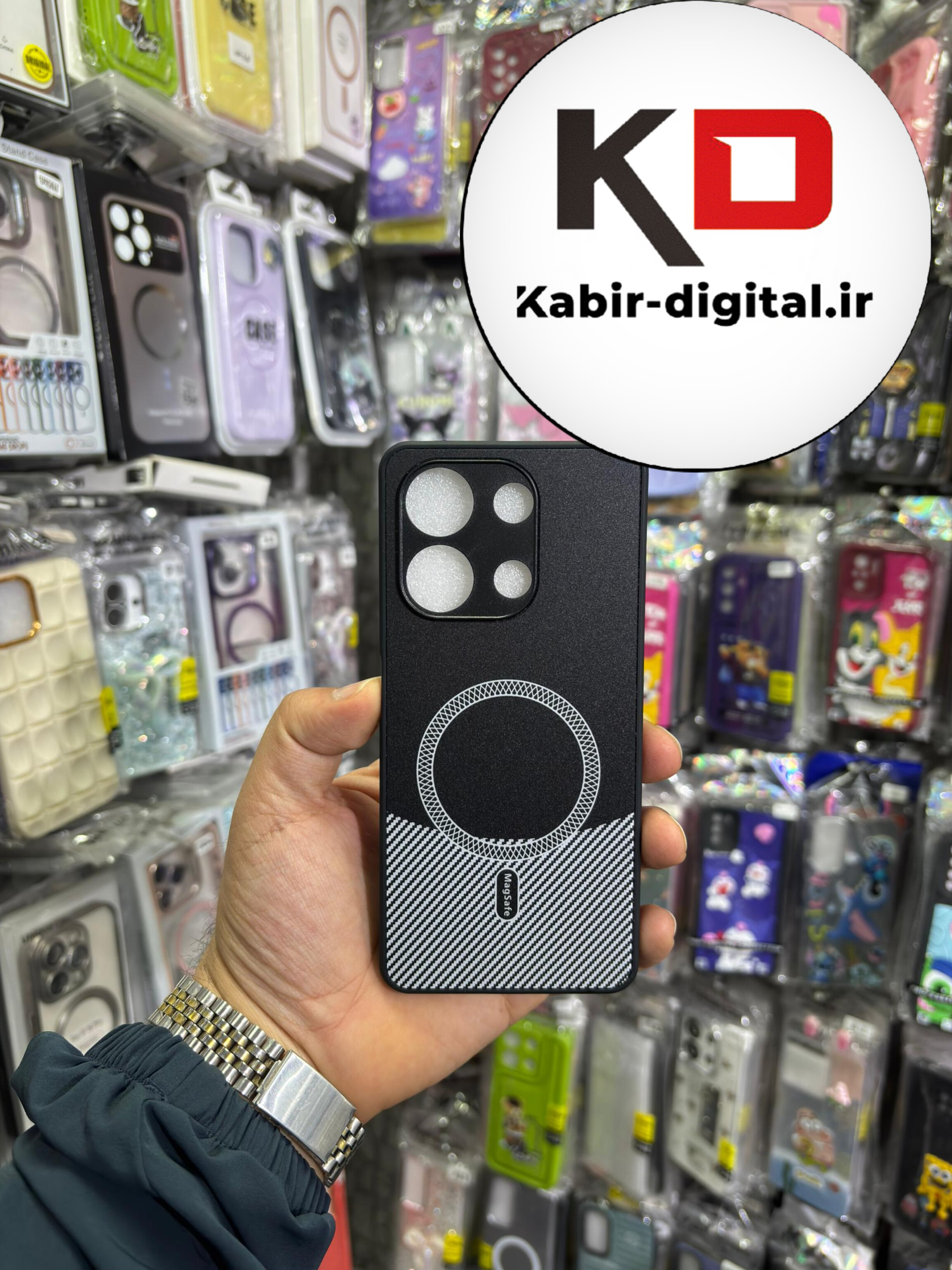 قاب گوشی Redmi Note 13 4g  شیائومی کربن طرح مگ سیف فلزی Magsafe لوکس محافظ لنز دار