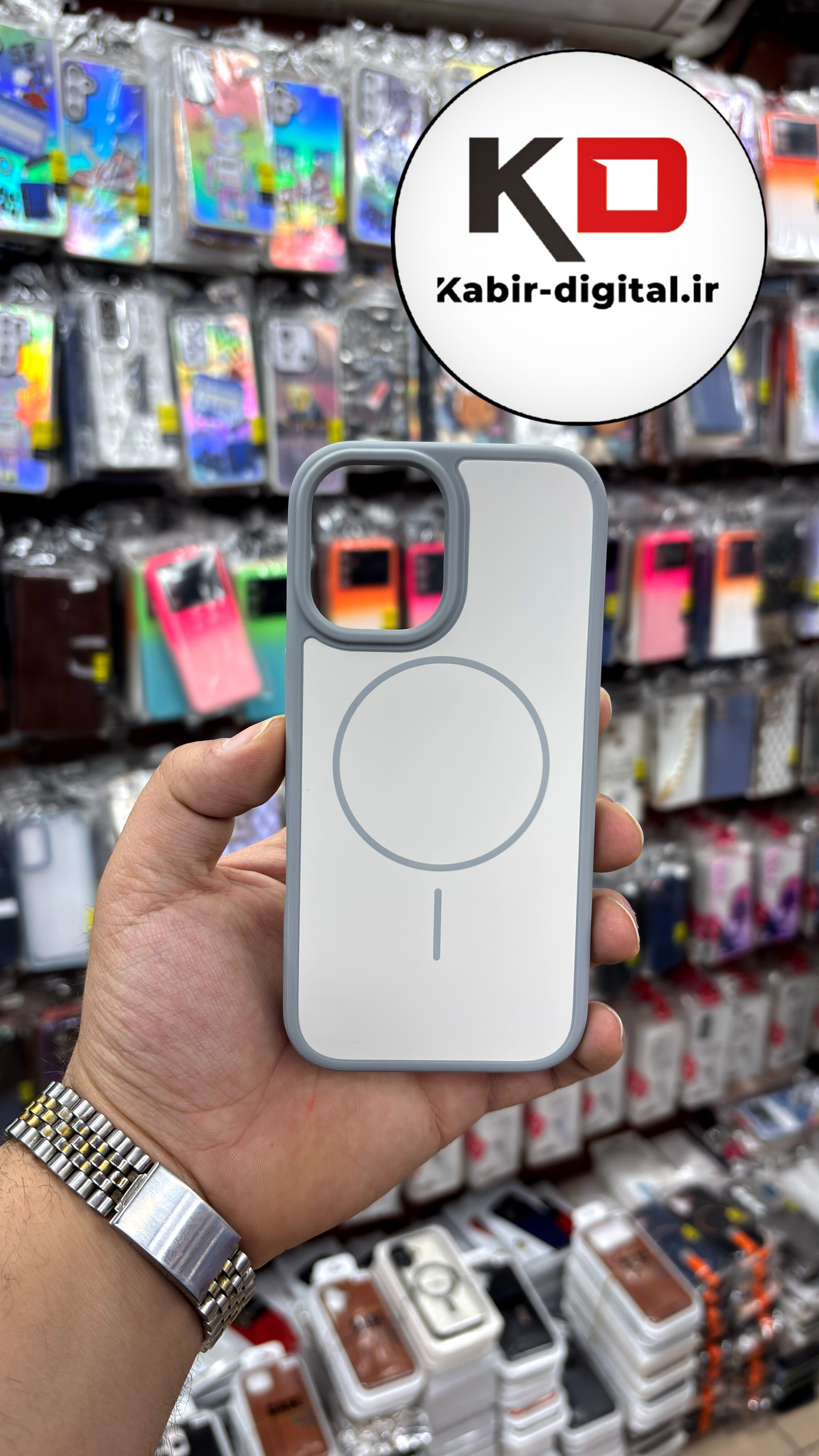 قاب گوشی iPhone 17 آیفون سیلیکونی زیر بسته اورجینال پاک کنی محافظ لنزدار طرح مگ سیف