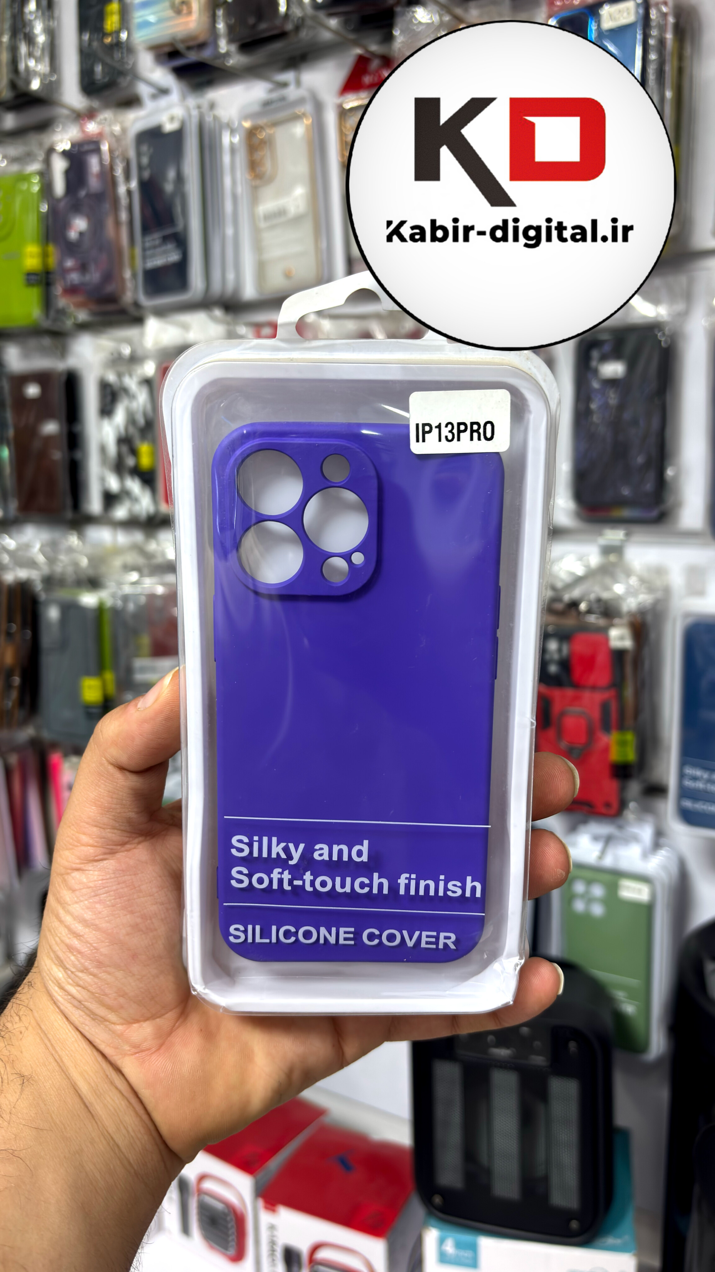 قاب گوشی iPhone 13 Pro آیفون سیلیکونی اورجینال پاک کنی درجه یک زیربسته محافظ لنز دار سبز پسته ایی