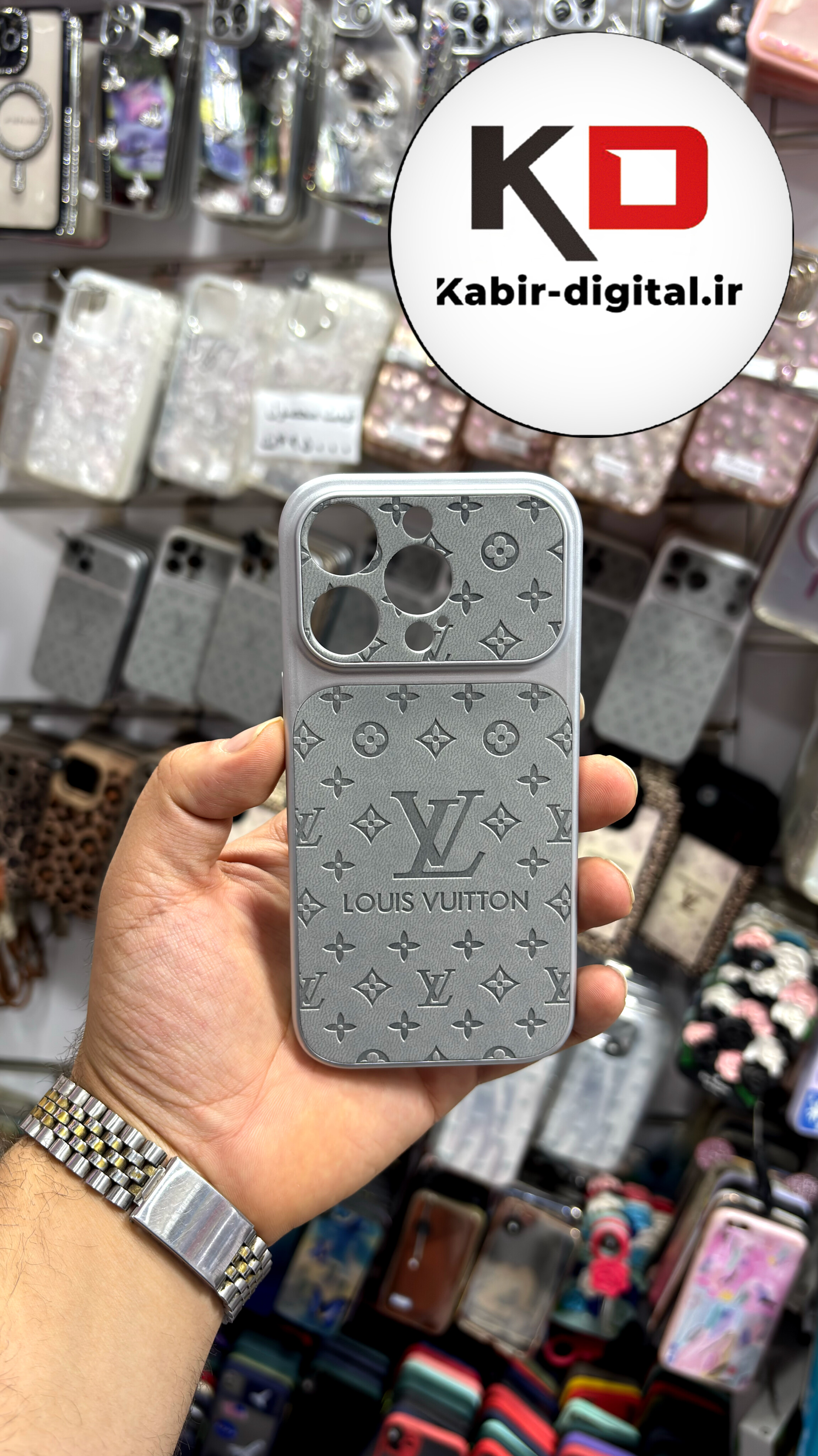 قاب گوشی iPhone 16 pro  آیفون لویی ویتون سیلیکونی اورجینال
