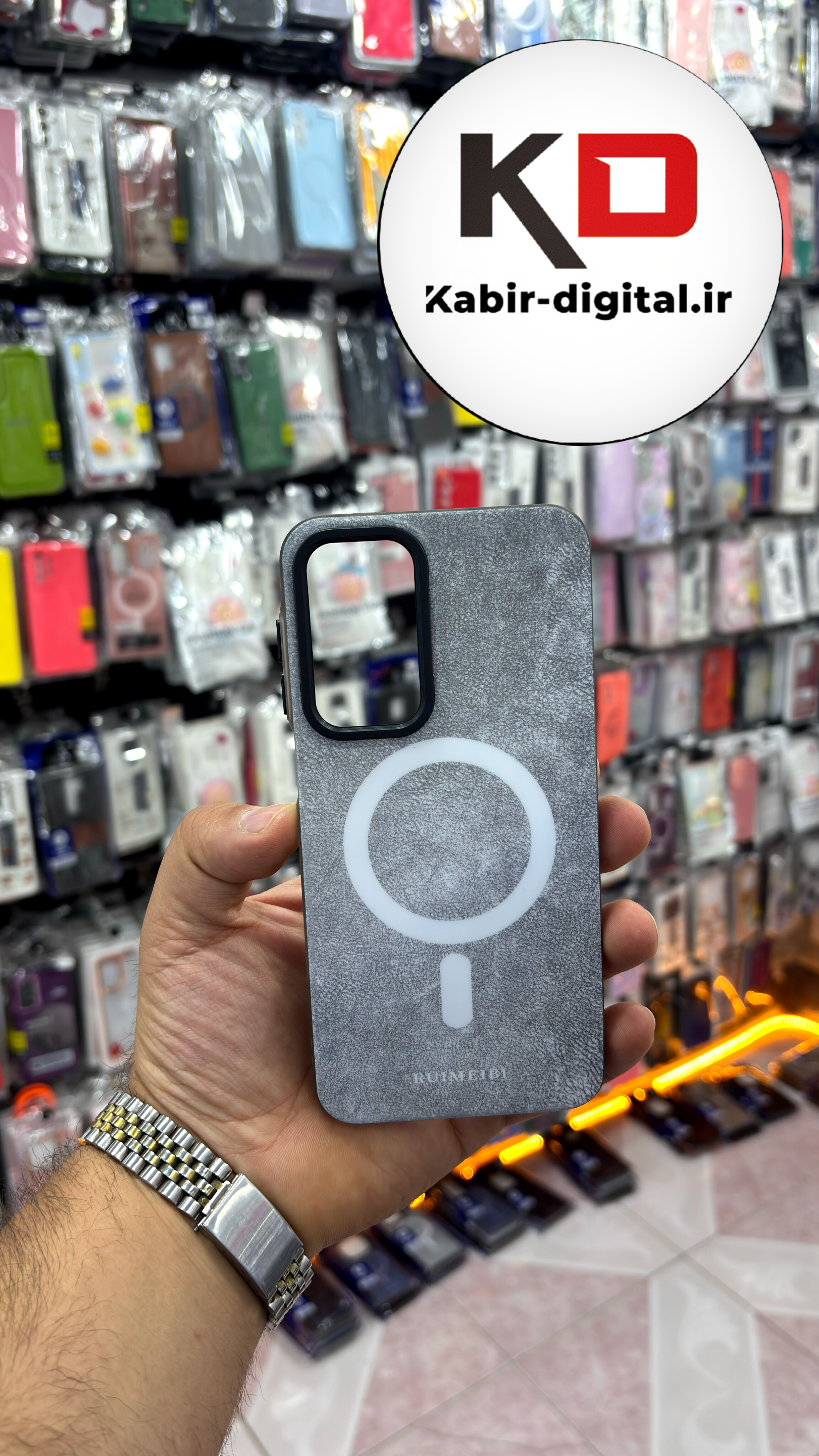 قاب گوشی Galaxy A51 سامسونگ مخمل سیلیکونی طرح مگ سیف Magsafe اسپرت مشکی