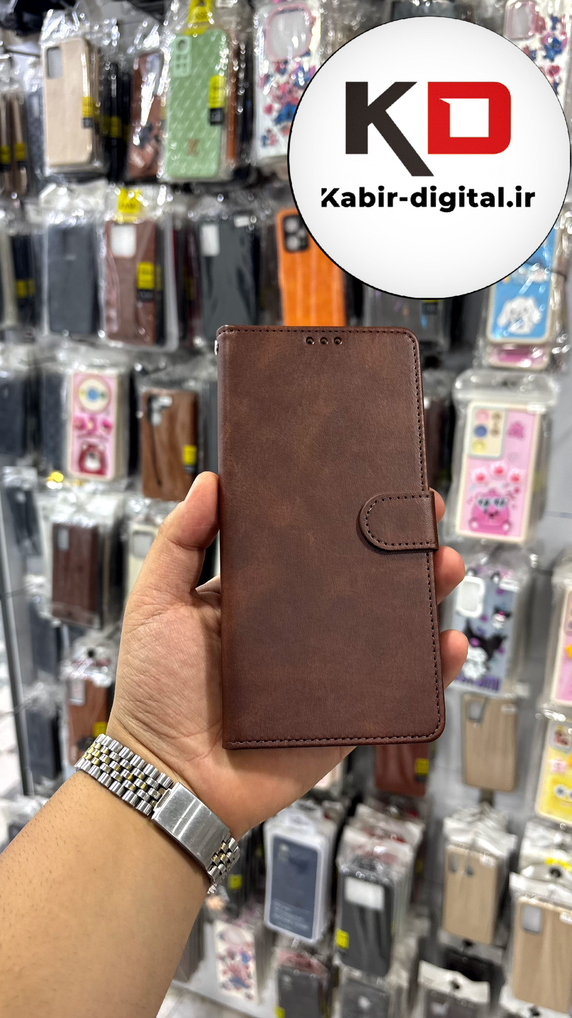 کیف گوشی Galaxy A05S سامسونگ چرم مگنتی جاکارتی محافظ لنزدار بند آویز دار قهوه ایی