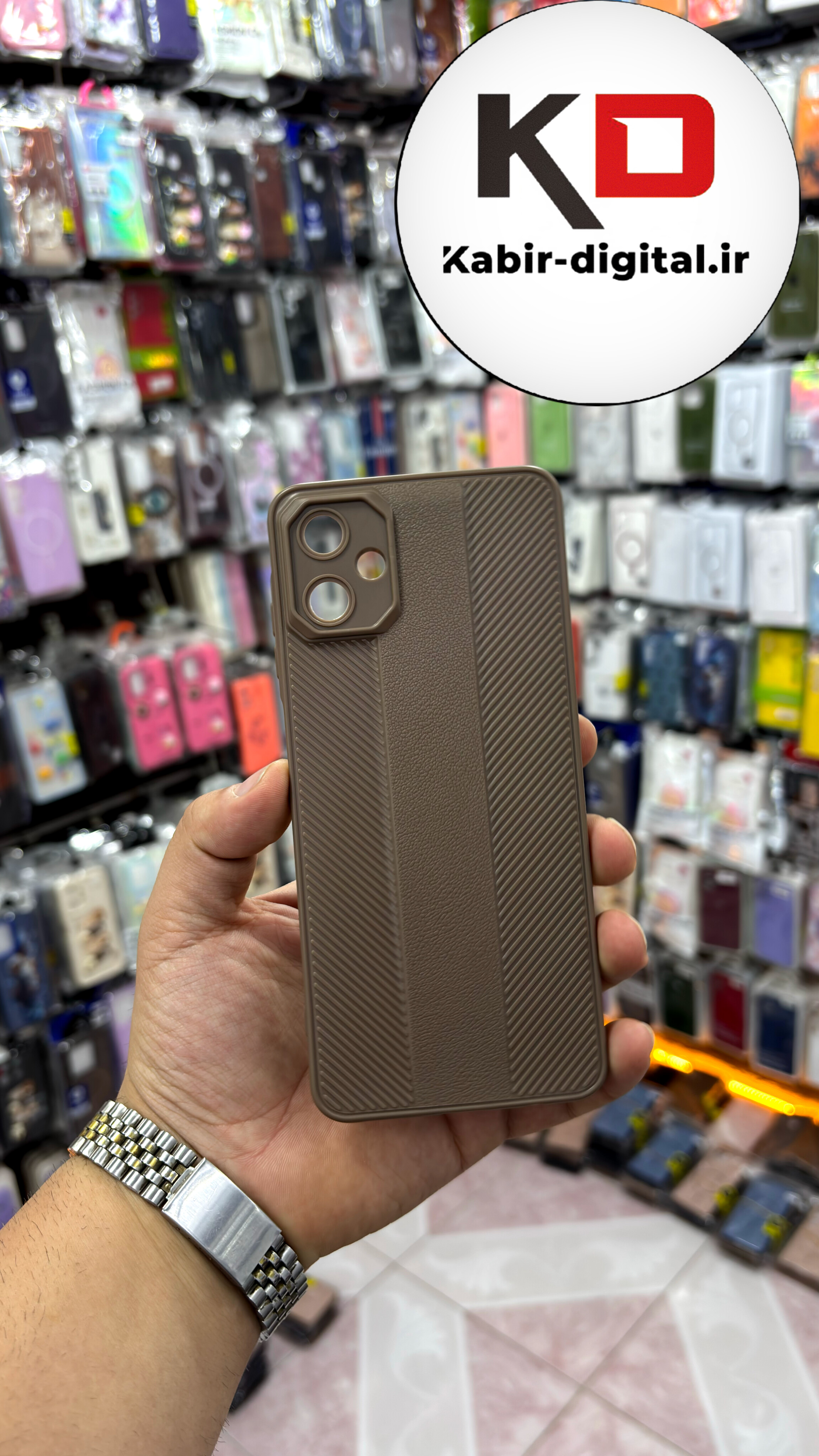 قاب گوشی A06  سامسونگ Carbon Case سیلیکونی ایربگ دار ضد ضربه طرح کربن محافظ لنز دار موکا