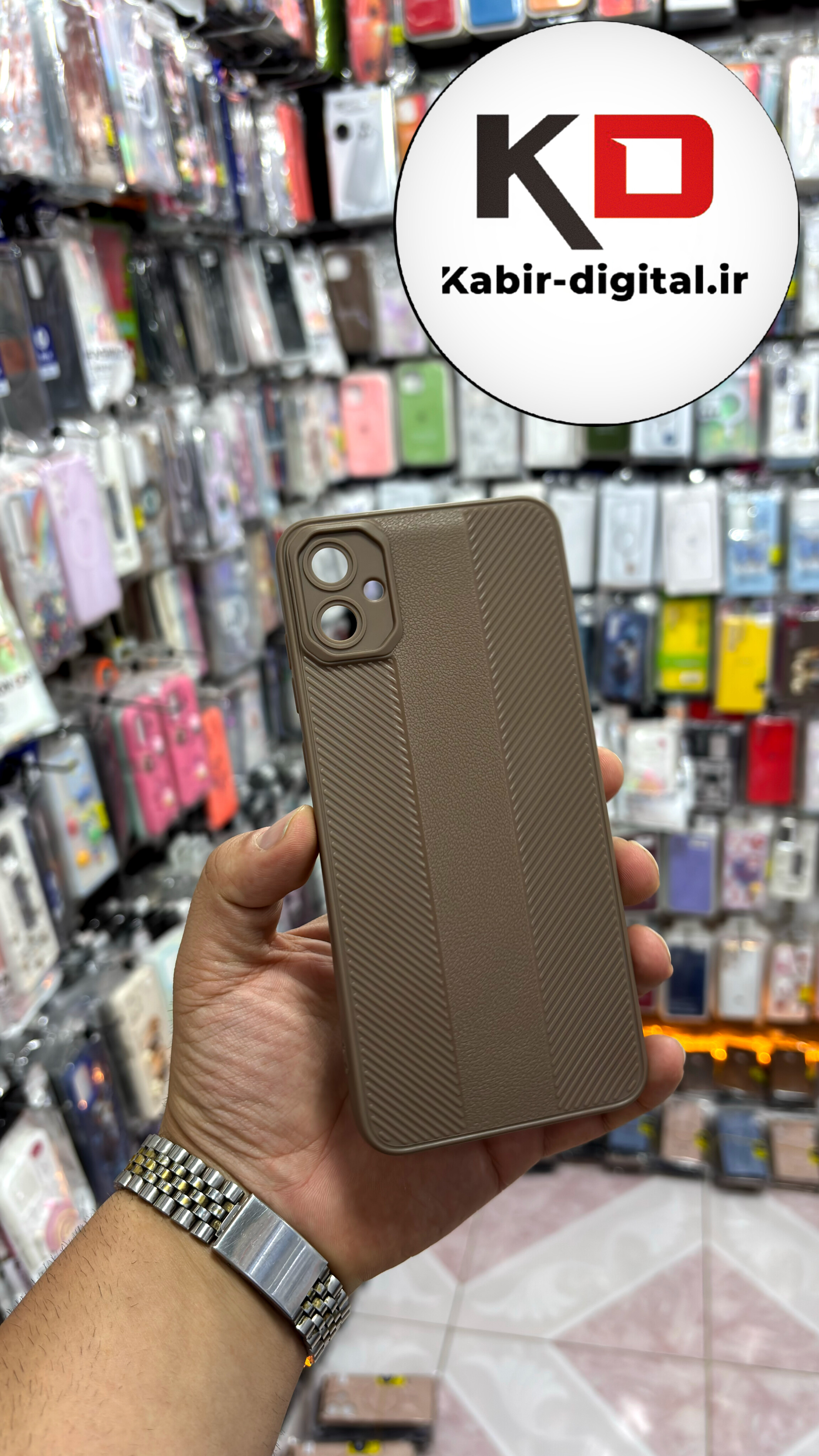 قاب گوشی A05  سامسونگ Carbon Case سیلیکونی ایربگ دار ضد ضربه طرح کربن محافظ لنز دار موکا