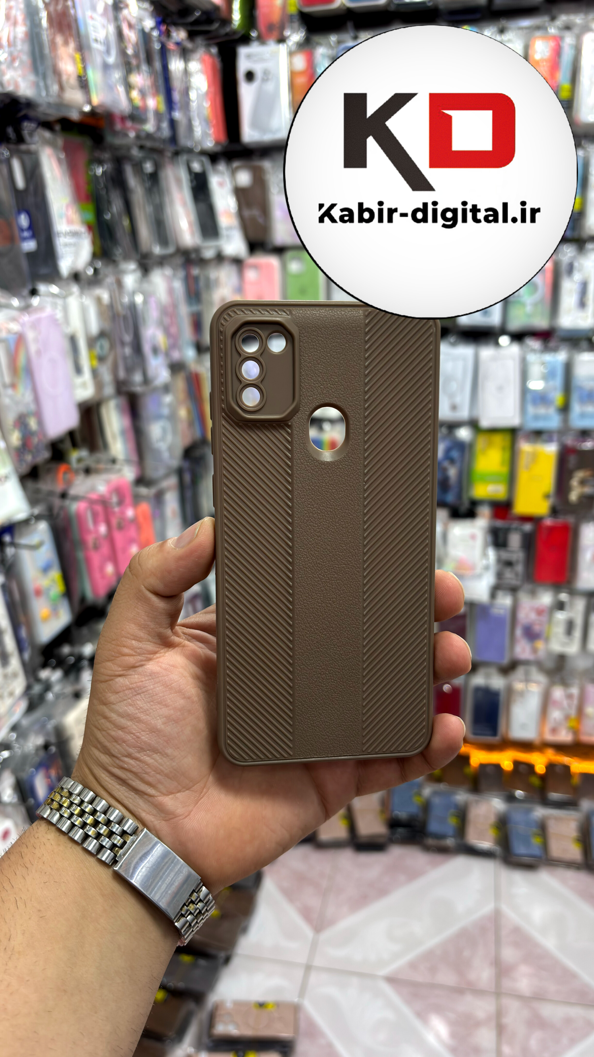 قاب گوشی A11  / M11 سامسونگ  Carbon Case سیلیکونی ایربگ دار ضد ضربه طرح کربن محافظ لنز دار موکا