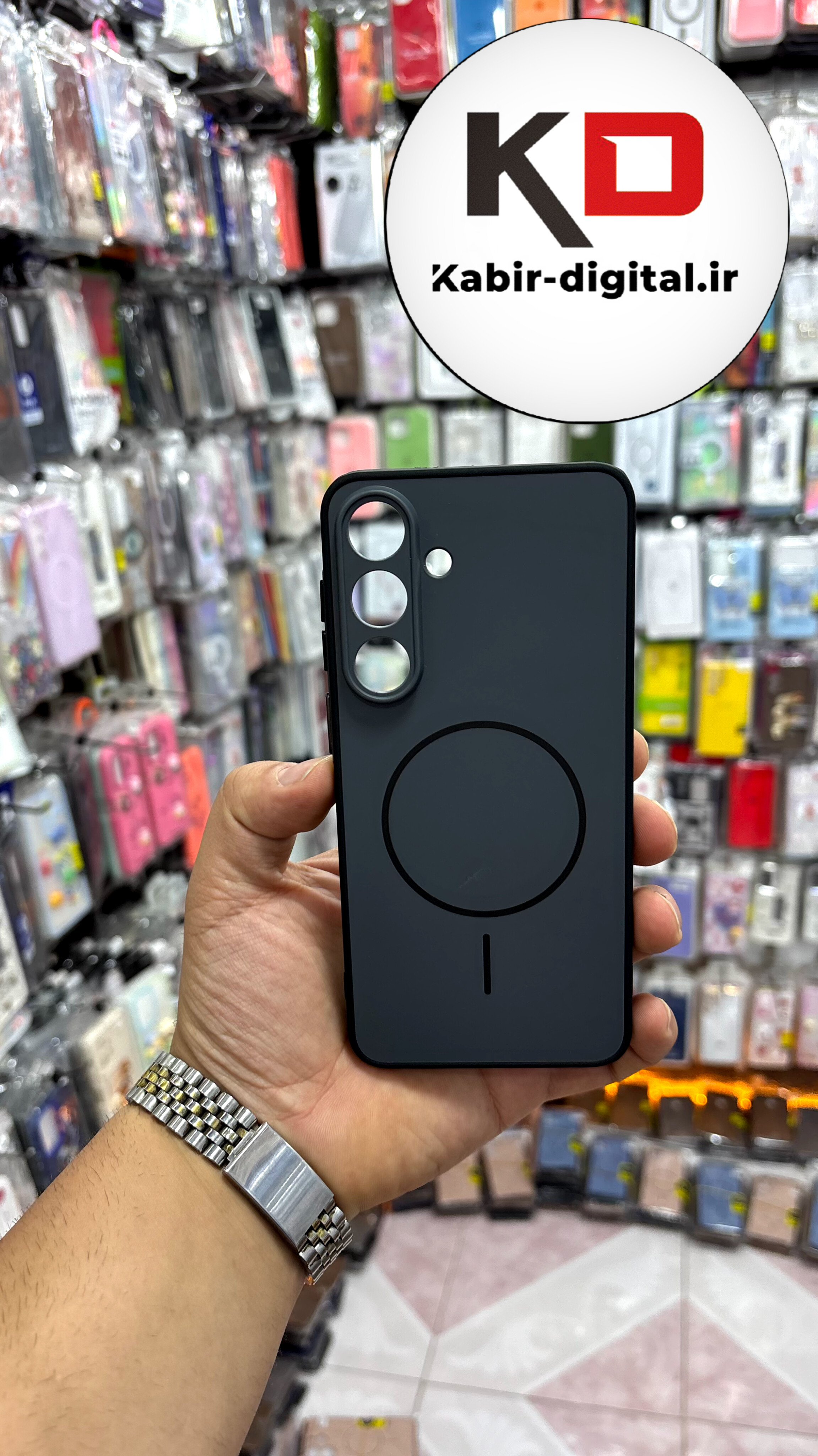 قاب گوشی Galaxy A15 / A25 / A24  سامسونگ سیلیکونی Soft Case پاستلی طرح مگ سیف Magsafe محافظ لنز دار مشکی