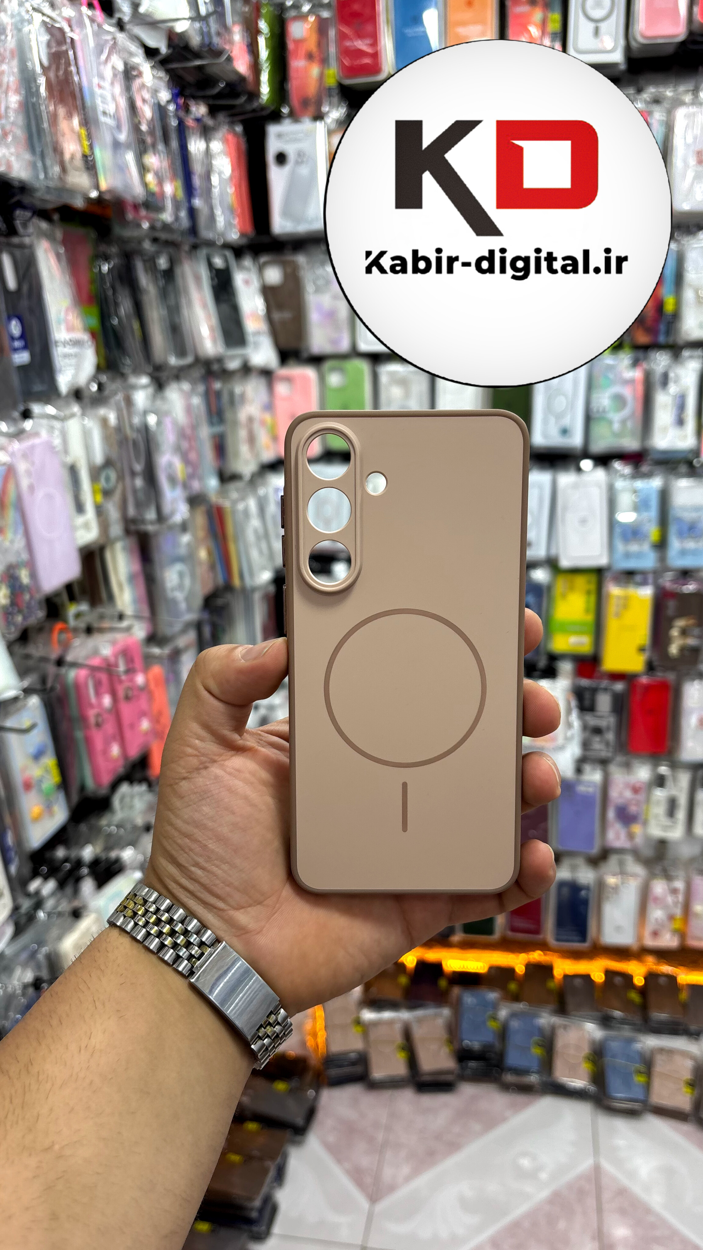 قاب گوشی Galaxy S25 FE  سامسونگ سیلیکونی Soft Case پاستلی طرح مگ سیف Magsafe محافظ لنز دار کرم