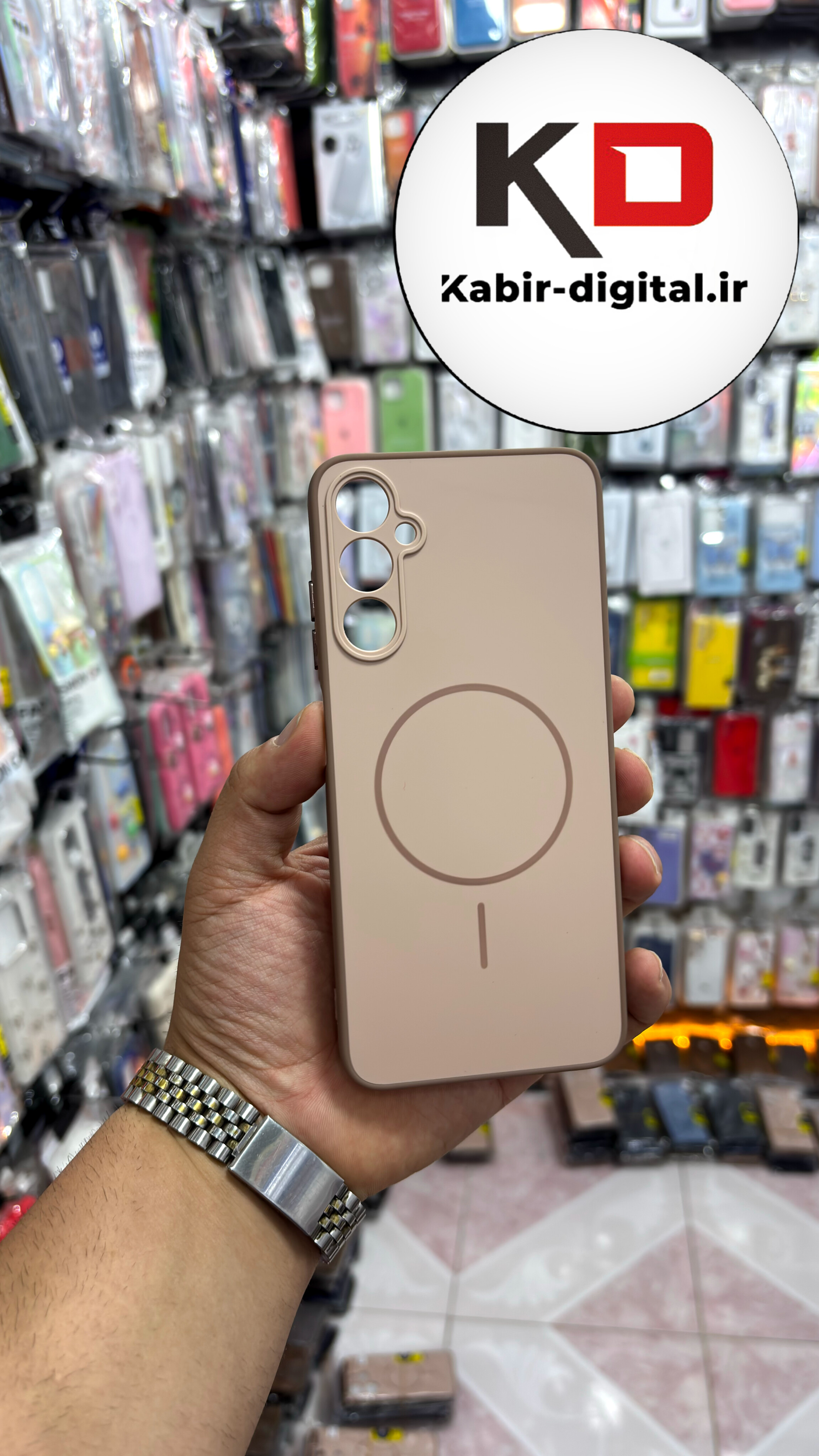 قاب گوشی Galaxy A05S سامسونگ سیلیکونی Soft Case پاستلی طرح مگ سیف Magsafe محافظ لنز دار کرم