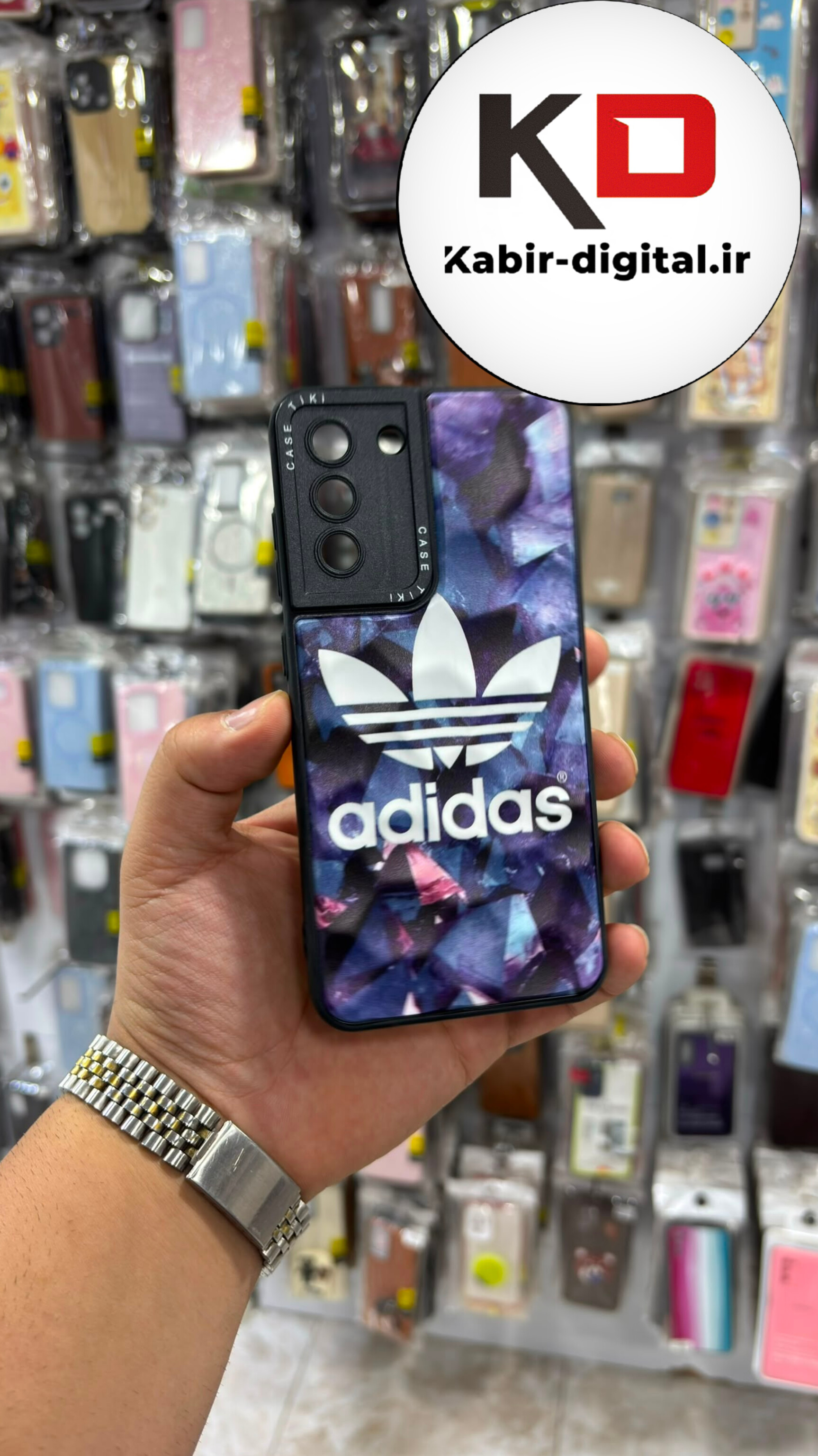 قاب گوشی Galaxy S21 FE سامسونگ  پافری لوزی دور سیلیکونی محافظ لنزدار طرح adidas
